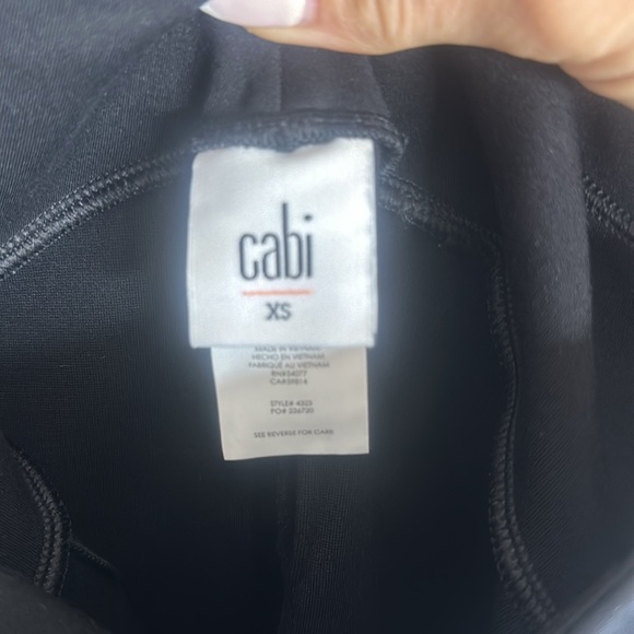 Cabi Tuxedo Legging - Picture 4 of 7